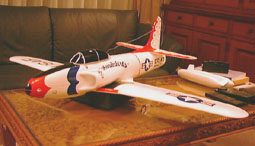 T-33Aの装備品-5 F-104用の高速標的機のテスト